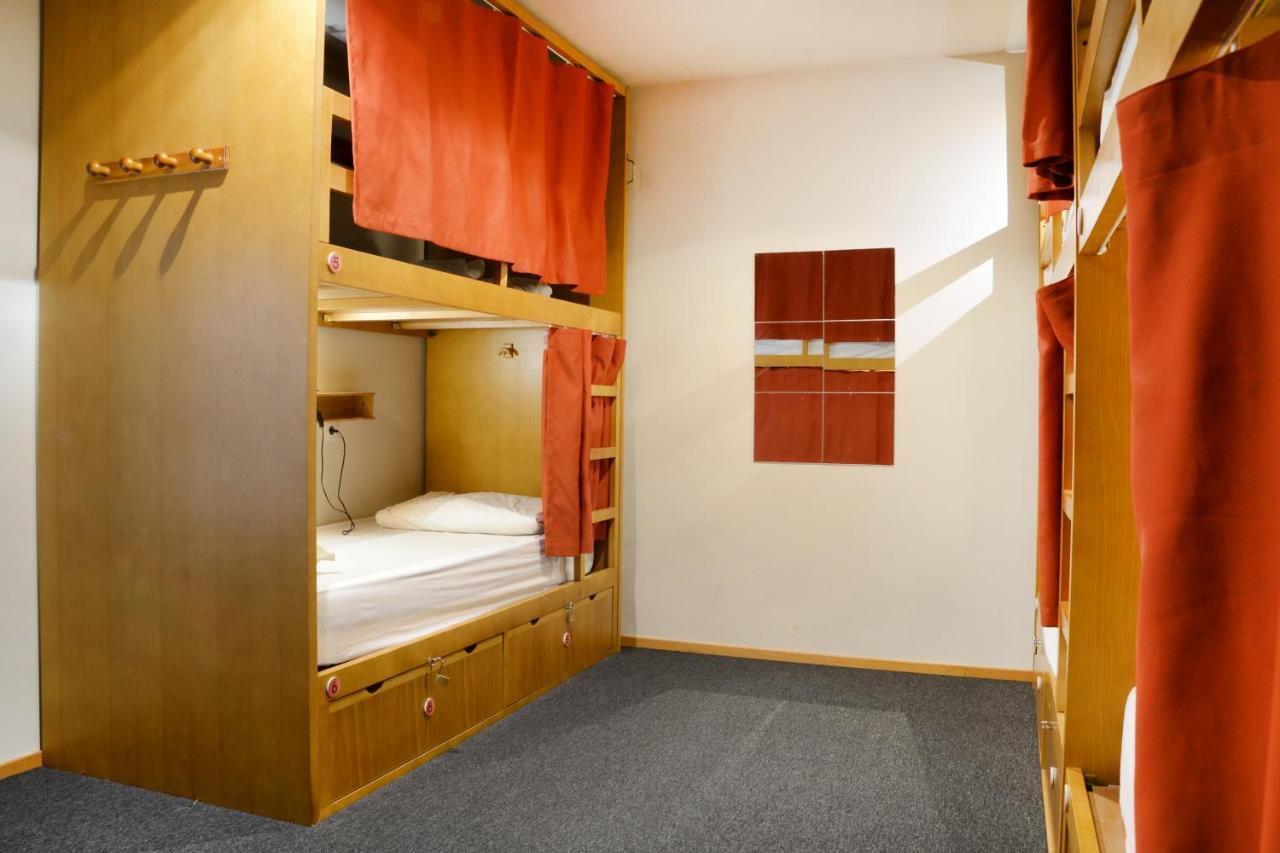 Peach Hostel & Suites ポルト エクステリア 写真